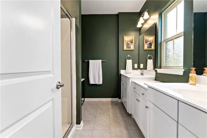 4002 Saint Andrews Ct, Jeannette, PA 15644, 3 Bedrooms Bedrooms, 8 Rooms Rooms,2.1 BathroomsBathrooms,Residential,For Sale,Saint Andrews Ct,0,1706390