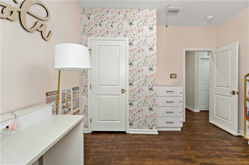 4002 Saint Andrews Ct, Jeannette, PA 15644, 3 Bedrooms Bedrooms, 8 Rooms Rooms,2.1 BathroomsBathrooms,Residential,For Sale,Saint Andrews Ct,0,1706390