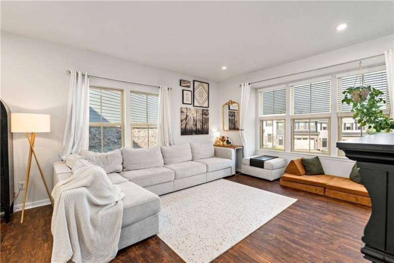 4002 Saint Andrews Ct, Jeannette, PA 15644, 3 Bedrooms Bedrooms, 8 Rooms Rooms,2.1 BathroomsBathrooms,Residential,For Sale,Saint Andrews Ct,0,1706390
