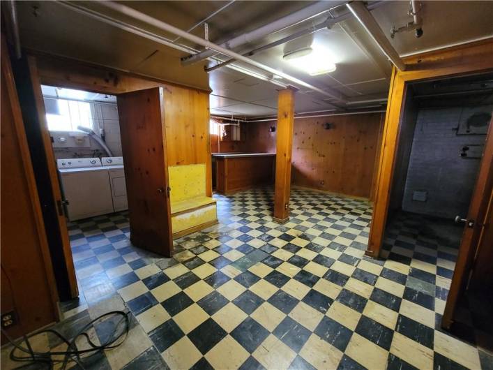 5510 Pocusset St, Pittsburgh, PA 15217, 3 Bedrooms Bedrooms, 6 Rooms Rooms,1 BathroomBathrooms,Residential,For Sale,Pocusset St,0,1706424