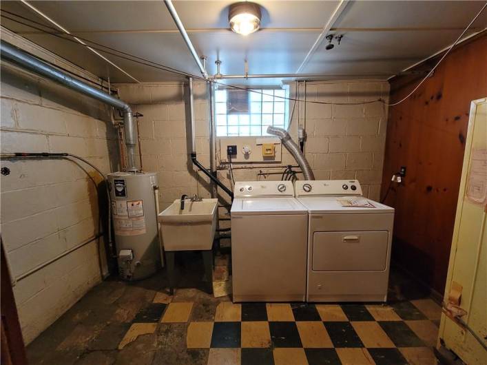 5510 Pocusset St, Pittsburgh, PA 15217, 3 Bedrooms Bedrooms, 6 Rooms Rooms,1 BathroomBathrooms,Residential,For Sale,Pocusset St,0,1706424