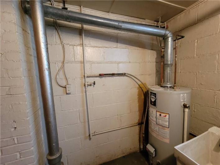 5510 Pocusset St, Pittsburgh, PA 15217, 3 Bedrooms Bedrooms, 6 Rooms Rooms,1 BathroomBathrooms,Residential,For Sale,Pocusset St,0,1706424