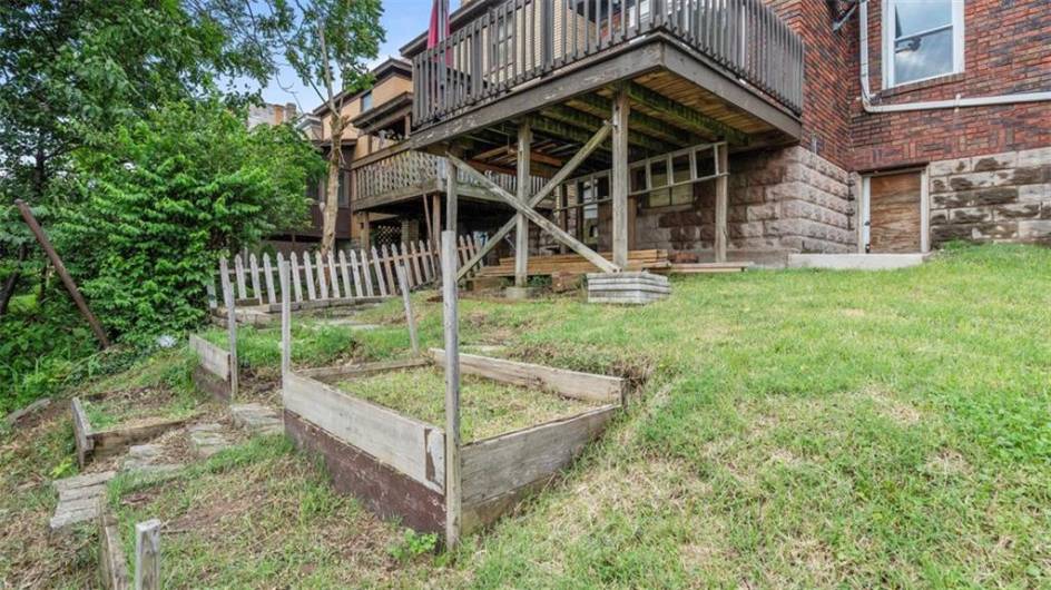 22 Beltzhoover Ave, Pittsburgh, PA 15210, 4 Bedrooms Bedrooms, ,1.1 BathroomsBathrooms,Residential,For Sale,Beltzhoover Ave,0,1706445