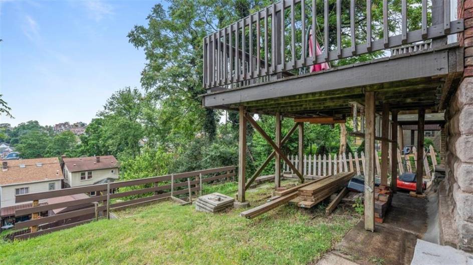 22 Beltzhoover Ave, Pittsburgh, PA 15210, 4 Bedrooms Bedrooms, ,1.1 BathroomsBathrooms,Residential,For Sale,Beltzhoover Ave,0,1706445