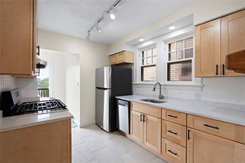 22 Beltzhoover Ave, Pittsburgh, PA 15210, 4 Bedrooms Bedrooms, ,1.1 BathroomsBathrooms,Residential,For Sale,Beltzhoover Ave,0,1706445