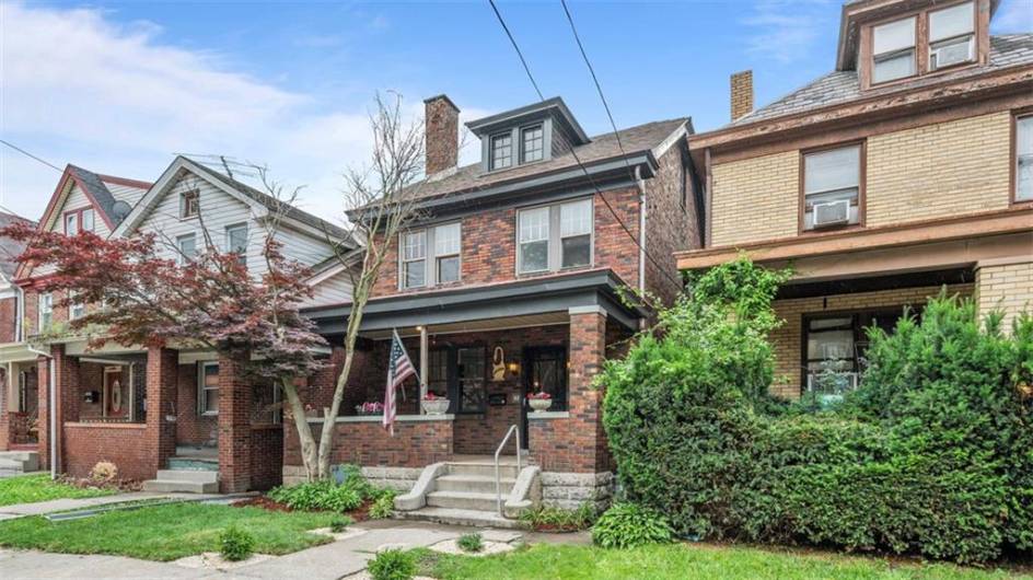 22 Beltzhoover Ave, Pittsburgh, PA 15210, 4 Bedrooms Bedrooms, ,1.1 BathroomsBathrooms,Residential,For Sale,Beltzhoover Ave,0,1706445