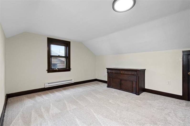 22 Beltzhoover Ave, Pittsburgh, PA 15210, 4 Bedrooms Bedrooms, ,1.1 BathroomsBathrooms,Residential,For Sale,Beltzhoover Ave,0,1706445