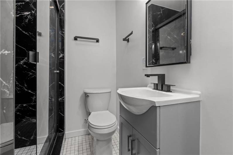 Full Bathroom No1 Main Floor
