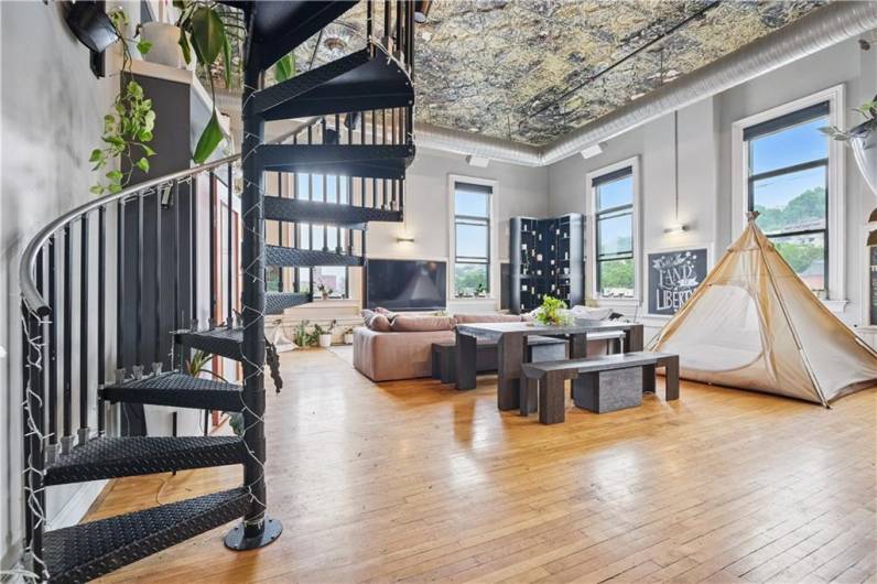 120 15th St, Pittsburgh, PA 15203, 2 Bedrooms Bedrooms, ,2 BathroomsBathrooms,Lease,For Sale,15th St,0,1706501