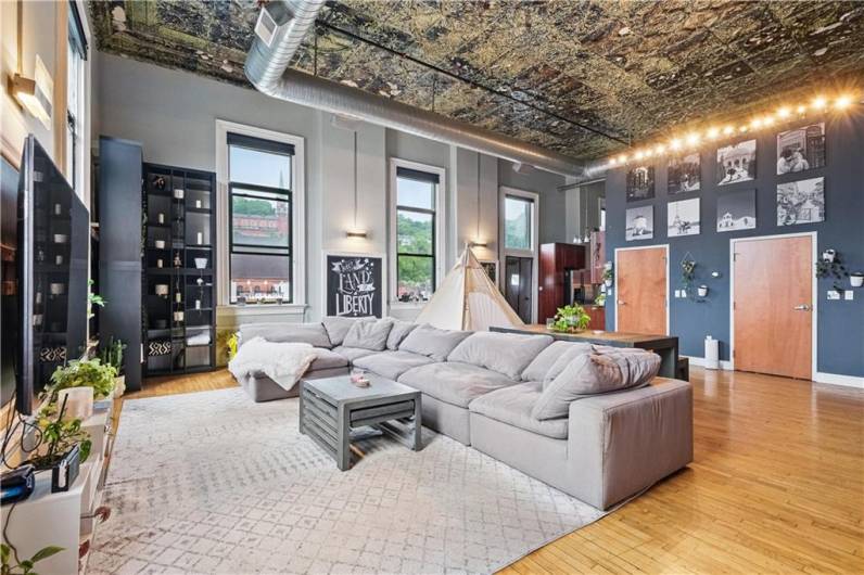 120 15th St, Pittsburgh, PA 15203, 2 Bedrooms Bedrooms, ,2 BathroomsBathrooms,Lease,For Sale,15th St,0,1706501