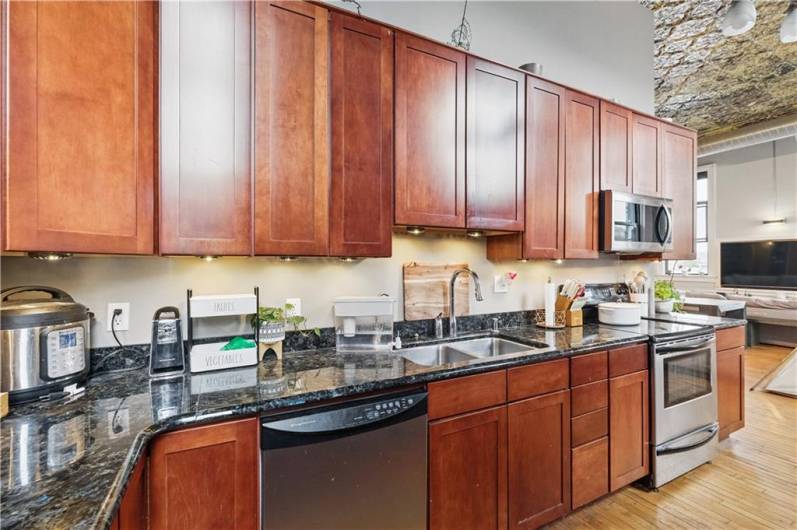 120 15th St, Pittsburgh, PA 15203, 2 Bedrooms Bedrooms, ,2 BathroomsBathrooms,Lease,For Sale,15th St,0,1706501