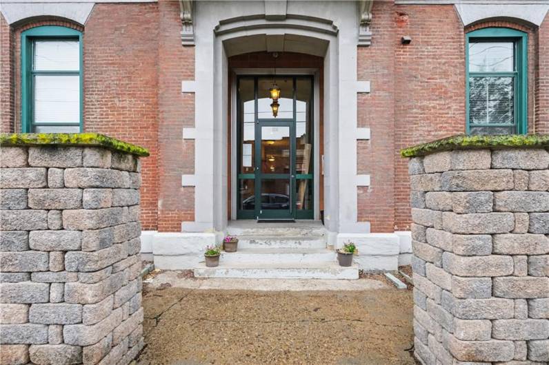 120 15th St, Pittsburgh, PA 15203, 2 Bedrooms Bedrooms, ,2 BathroomsBathrooms,Lease,For Sale,15th St,0,1706501