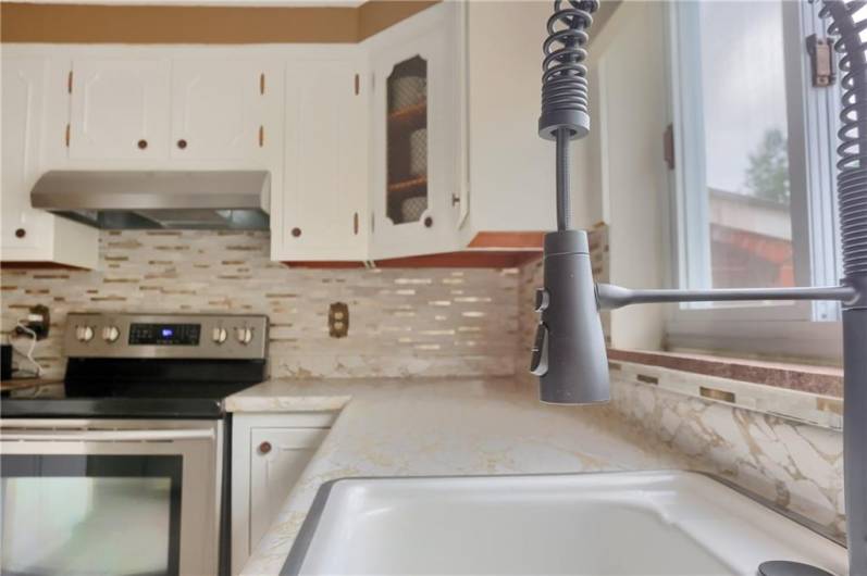 2803 Johnson Street, Aliquippa, PA 15001, 3 Bedrooms Bedrooms, 11 Rooms Rooms,2 BathroomsBathrooms,Residential,For Sale,Johnson Street,0,1706508