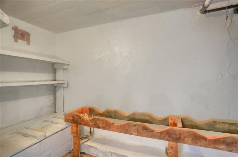 2803 Johnson Street, Aliquippa, PA 15001, 3 Bedrooms Bedrooms, 11 Rooms Rooms,2 BathroomsBathrooms,Residential,For Sale,Johnson Street,0,1706508