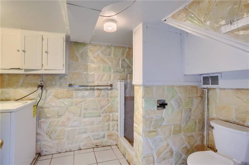 2803 Johnson Street, Aliquippa, PA 15001, 3 Bedrooms Bedrooms, 11 Rooms Rooms,2 BathroomsBathrooms,Residential,For Sale,Johnson Street,0,1706508