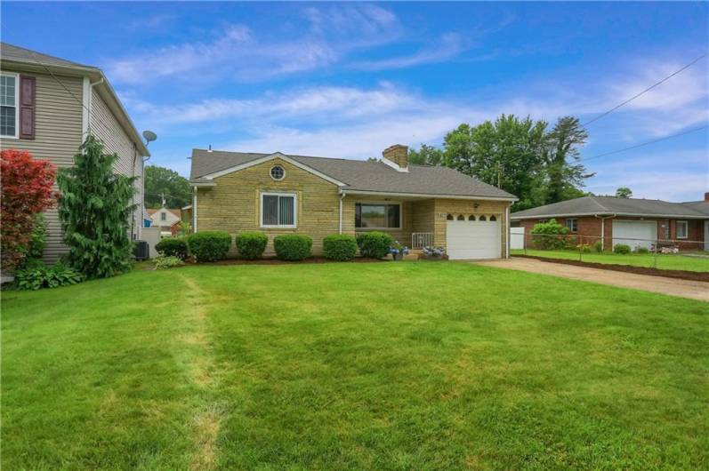 2803 Johnson Street, Aliquippa, PA 15001, 3 Bedrooms Bedrooms, 11 Rooms Rooms,2 BathroomsBathrooms,Residential,For Sale,Johnson Street,0,1706508