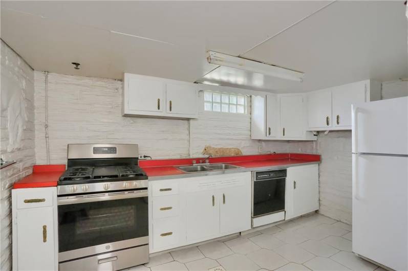 2803 Johnson Street, Aliquippa, PA 15001, 3 Bedrooms Bedrooms, 11 Rooms Rooms,2 BathroomsBathrooms,Residential,For Sale,Johnson Street,0,1706508