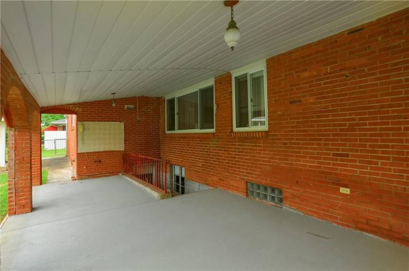 2803 Johnson Street, Aliquippa, PA 15001, 3 Bedrooms Bedrooms, 11 Rooms Rooms,2 BathroomsBathrooms,Residential,For Sale,Johnson Street,0,1706508