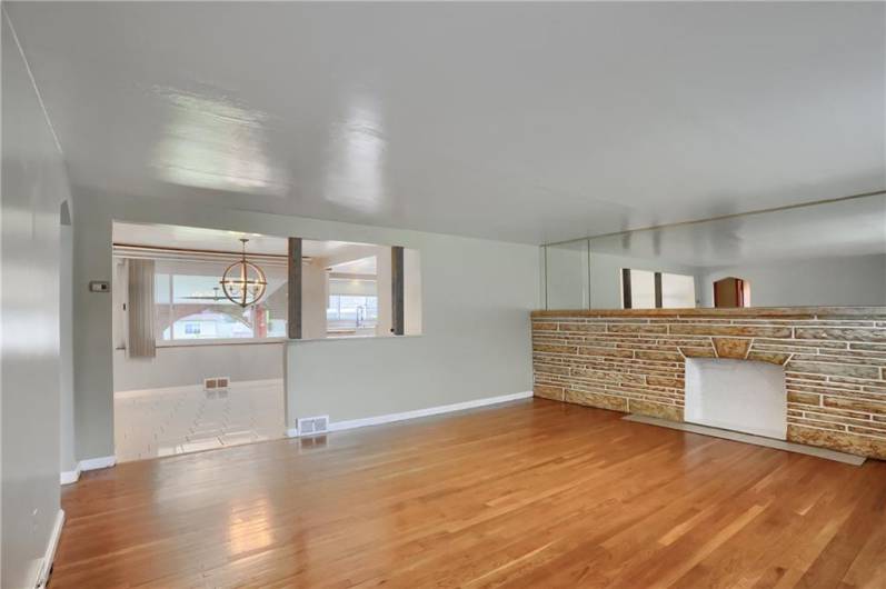2803 Johnson Street, Aliquippa, PA 15001, 3 Bedrooms Bedrooms, 11 Rooms Rooms,2 BathroomsBathrooms,Residential,For Sale,Johnson Street,0,1706508