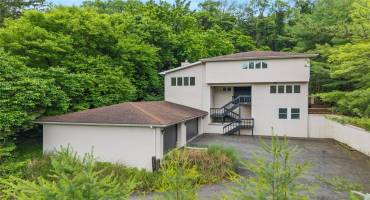 1251 Glencoe Ave, Pittsburgh, PA 15205, 3 Bedrooms Bedrooms, 10 Rooms Rooms,2.1 BathroomsBathrooms,Residential,For Sale,Glencoe Ave,0,1706538