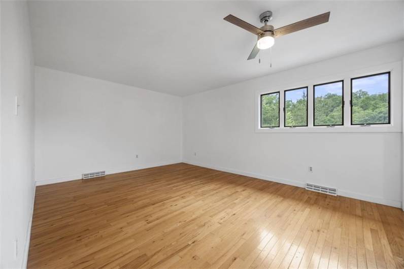 1251 Glencoe Ave, Pittsburgh, PA 15205, 3 Bedrooms Bedrooms, 10 Rooms Rooms,2.1 BathroomsBathrooms,Residential,For Sale,Glencoe Ave,0,1706538