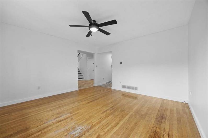 1251 Glencoe Ave, Pittsburgh, PA 15205, 3 Bedrooms Bedrooms, 10 Rooms Rooms,2.1 BathroomsBathrooms,Residential,For Sale,Glencoe Ave,0,1706538