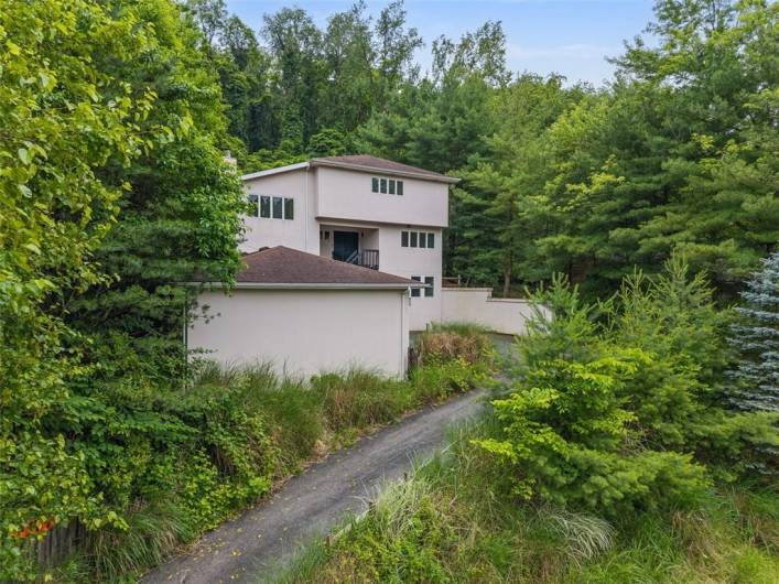 1251 Glencoe Ave, Pittsburgh, PA 15205, 3 Bedrooms Bedrooms, 10 Rooms Rooms,2.1 BathroomsBathrooms,Residential,For Sale,Glencoe Ave,0,1706538