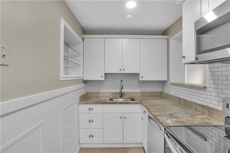 354 Ryan Dr, Pittsburgh, PA 15220, 3 Bedrooms Bedrooms, 10 Rooms Rooms,2 BathroomsBathrooms,Residential,For Sale,Ryan Dr,0,1706616