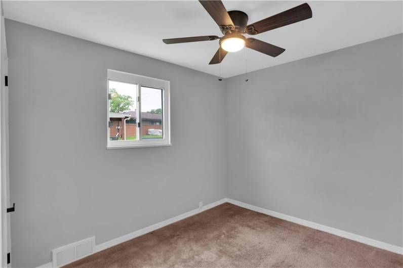 354 Ryan Dr, Pittsburgh, PA 15220, 3 Bedrooms Bedrooms, 10 Rooms Rooms,2 BathroomsBathrooms,Residential,For Sale,Ryan Dr,0,1706616