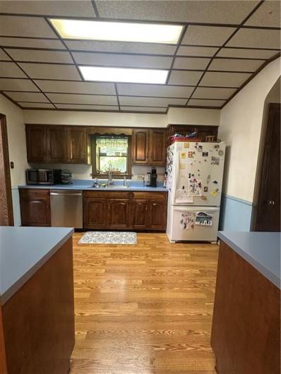 566 4th St, Butler, PA 16001, 5 Bedrooms Bedrooms, 11 Rooms Rooms,2 BathroomsBathrooms,Residential,For Sale,4th St,1706626