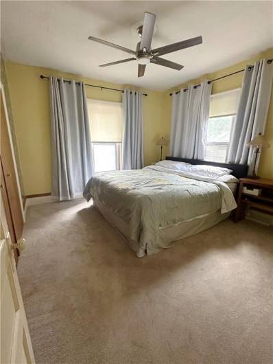 566 4th St, Butler, PA 16001, 5 Bedrooms Bedrooms, 11 Rooms Rooms,2 BathroomsBathrooms,Residential,For Sale,4th St,1706626