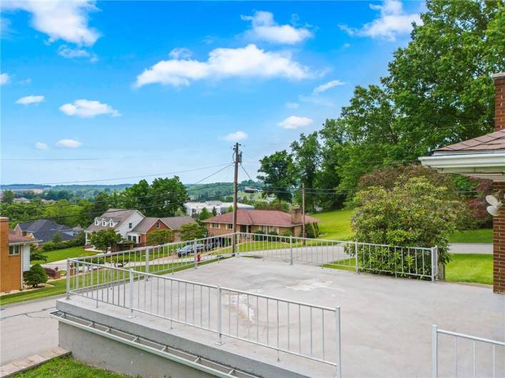 640 Susan Dr, Irwin, PA 15642, 3 Bedrooms Bedrooms, 6 Rooms Rooms,1 BathroomBathrooms,Residential,For Sale,Susan Dr,1706628