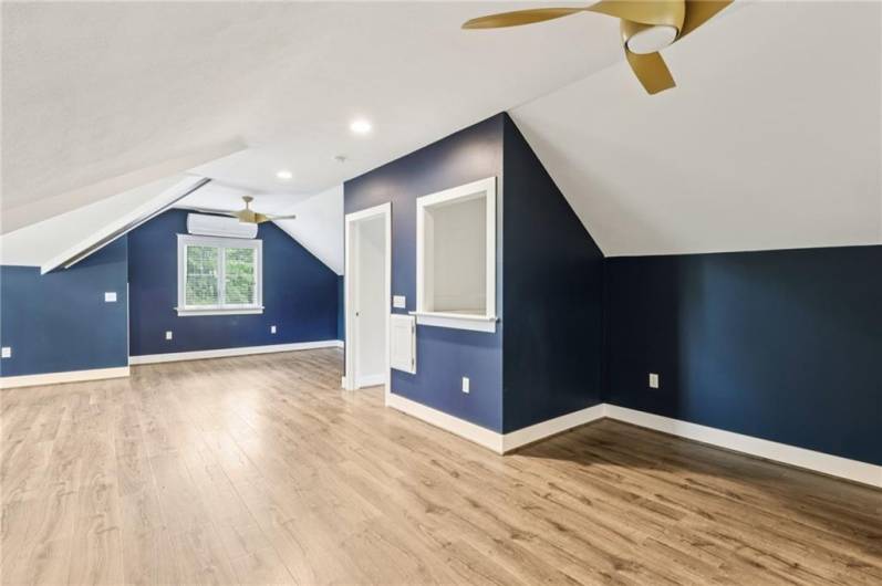 3442 Mercer Rd, New Castle, PA 16105, 3 Bedrooms Bedrooms, 10 Rooms Rooms,2 BathroomsBathrooms,Residential,For Sale,Mercer Rd,1706633