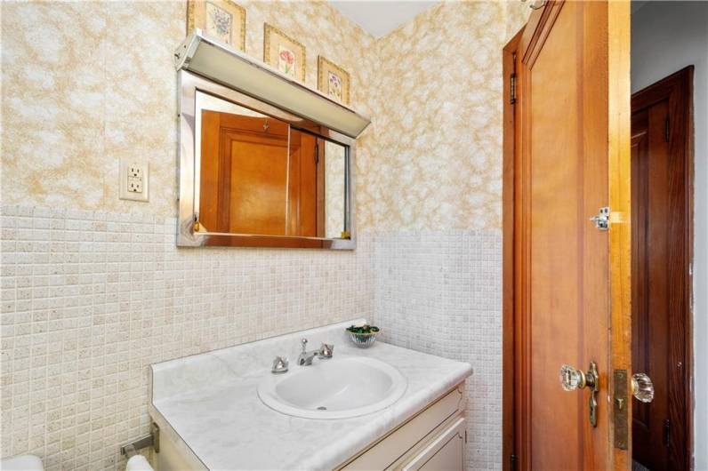1223 Ingham Street, Pittsburgh, PA 15212, 6 Bedrooms Bedrooms, ,1.1 BathroomsBathrooms,Residential,For Sale,Ingham Street,1706639