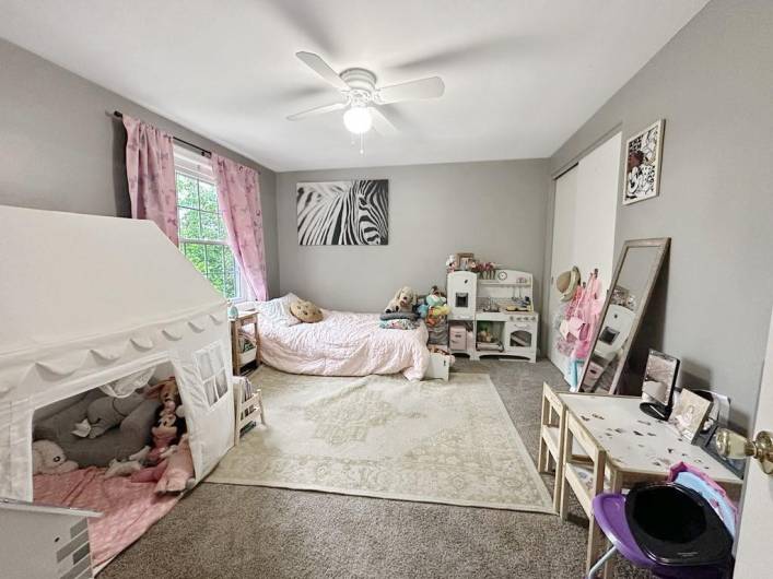 217 Shady Ave, Houston, PA 15342, 3 Bedrooms Bedrooms, 6 Rooms Rooms,1 BathroomBathrooms,Residential,For Sale,Shady Ave,0,1706641