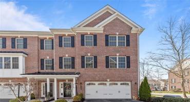 115 Chapel Harbor Dr, Pittsburgh, PA 15238, 3 Bedrooms Bedrooms, 9 Rooms Rooms,2.1 BathroomsBathrooms,Residential,For Sale,Chapel Harbor Dr,1706664