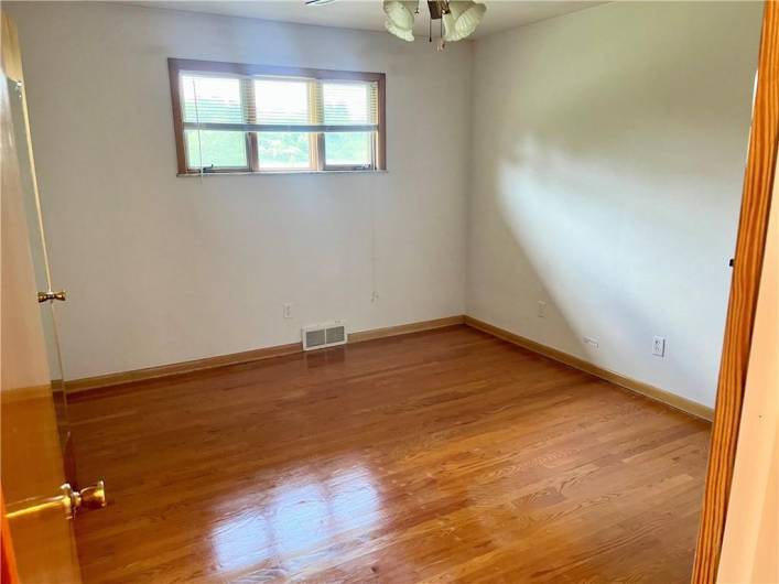 622 Fuhrman Lane, Freeport, PA 16229, 3 Bedrooms Bedrooms, ,2 BathroomsBathrooms,Residential,For Sale,Fuhrman Lane,1706665