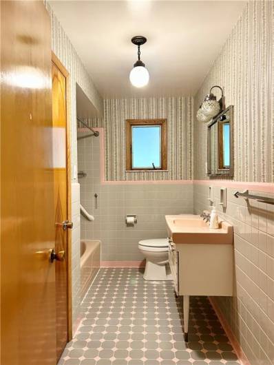 622 Fuhrman Lane, Freeport, PA 16229, 3 Bedrooms Bedrooms, ,2 BathroomsBathrooms,Residential,For Sale,Fuhrman Lane,1706665