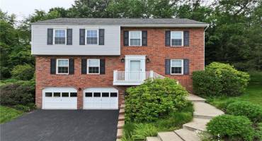 3211 WATERFORD COURT, PITTSBURGH, PA 15238, 4 Bedrooms Bedrooms, 9 Rooms Rooms,2.1 BathroomsBathrooms,Residential,For Sale,WATERFORD COURT,1706746