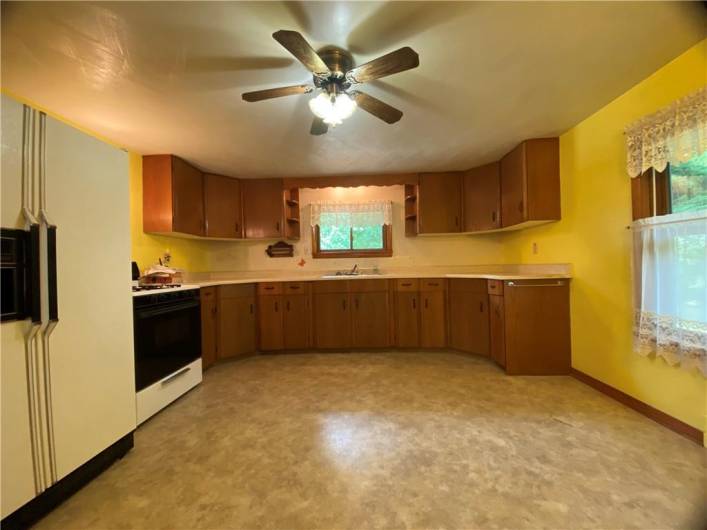 371 Leech Road, Greenville, PA 16125, 3 Bedrooms Bedrooms, 9 Rooms Rooms,2 BathroomsBathrooms,Residential,For Sale,Leech Road,1706766