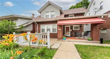 749 Rossmore Ave, Pittsburgh, PA 15226, 2 Bedrooms Bedrooms, 7 Rooms Rooms,1 BathroomBathrooms,Residential,For Sale,Rossmore Ave,1706368