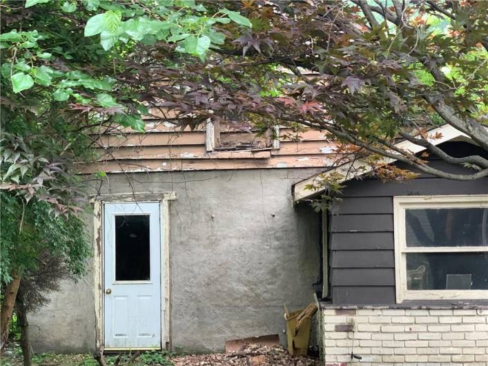 617 Maple Ave, Johnstown, PA 15901, 6 Bedrooms Bedrooms, 8 Rooms Rooms,1 BathroomBathrooms,Residential,For Sale,Maple Ave,0,1706781