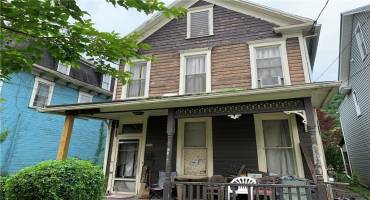 617 Maple Ave, Johnstown, PA 15901, 6 Bedrooms Bedrooms, 8 Rooms Rooms,1 BathroomBathrooms,Residential,For Sale,Maple Ave,0,1706781