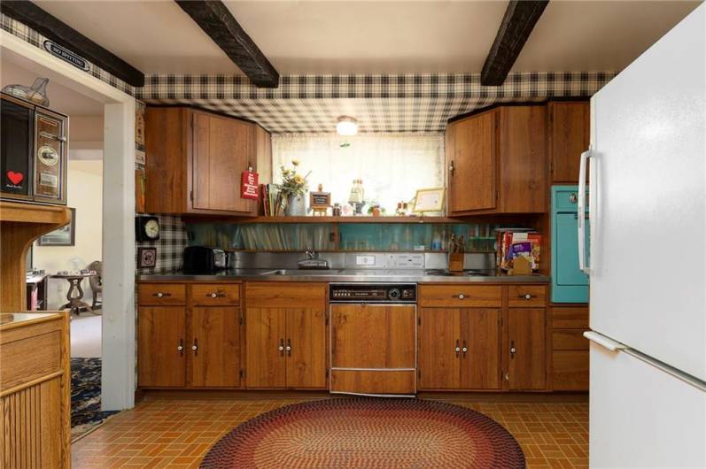3178 Woodridge Dr, Pittsburgh, PA 15227, 2 Bedrooms Bedrooms, ,2 BathroomsBathrooms,Residential,For Sale,Woodridge Dr,1706523