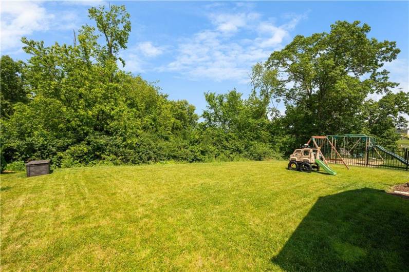 265 Sunrise Drive, Carnegie, PA 15106, 4 Bedrooms Bedrooms, 8 Rooms Rooms,3.1 BathroomsBathrooms,Residential,For Sale,Sunrise Drive,1706537
