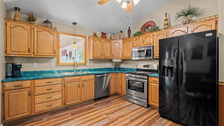 304 May Ln, Evans City, PA 16033, 3 Bedrooms Bedrooms, ,2.1 BathroomsBathrooms,Residential,For Sale,May Ln,1706580