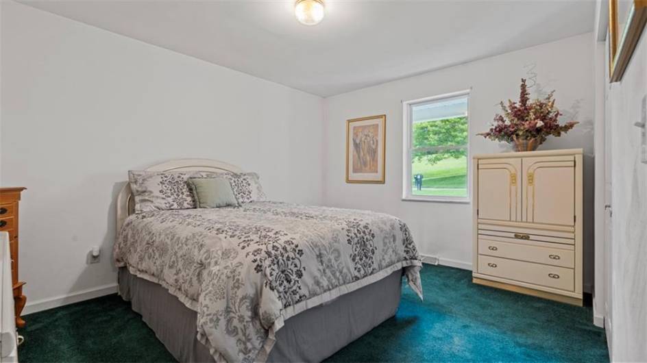 304 May Ln, Evans City, PA 16033, 3 Bedrooms Bedrooms, ,2.1 BathroomsBathrooms,Residential,For Sale,May Ln,1706580