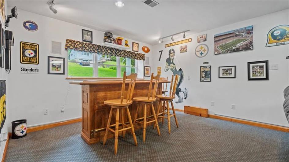 304 May Ln, Evans City, PA 16033, 3 Bedrooms Bedrooms, ,2.1 BathroomsBathrooms,Residential,For Sale,May Ln,1706580