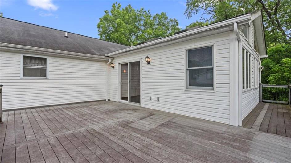 304 May Ln, Evans City, PA 16033, 3 Bedrooms Bedrooms, ,2.1 BathroomsBathrooms,Residential,For Sale,May Ln,1706580