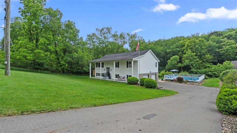 304 May Ln, Evans City, PA 16033, 3 Bedrooms Bedrooms, ,2.1 BathroomsBathrooms,Residential,For Sale,May Ln,1706580
